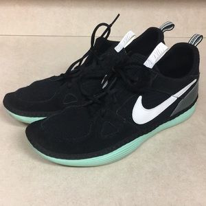 MINT BLACK NIKE